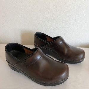 Sanita | Aubrey Leather Clogs
